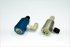 Twin-fluid atomizing nozzle